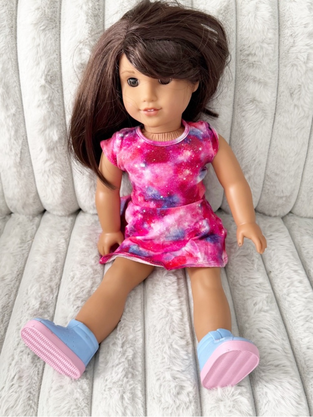 American Girl Luciana Vega doll girl of the year 2018 - Picture 2 of 6